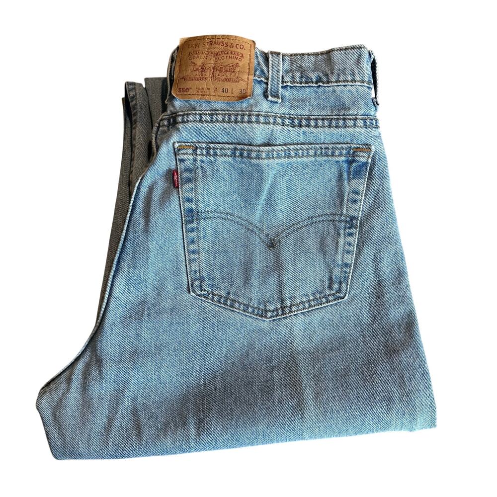 Levi's Vintage 90s 550 Relaxed Fit Tapered Leg Men's Jeans Made in USA 40x30